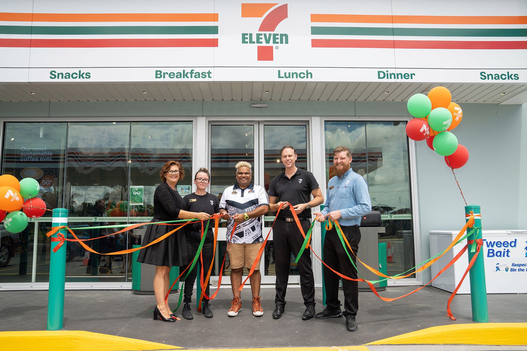 29 Nov 2022 Townsville, Qld - Opening of the new 7-Eleven store in the Townsville suburb of Bushland Beach - Photo: Cameron Laird